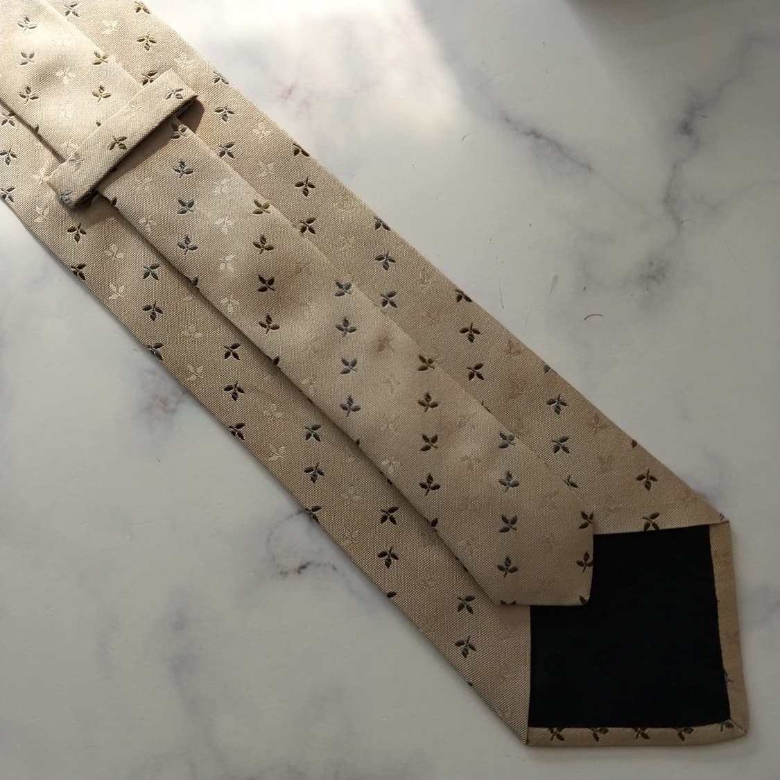 아이그너 실크 진베이지 나뭇잎 자수 넥타이 9.1cm A+등급 K1412 상품이미지9