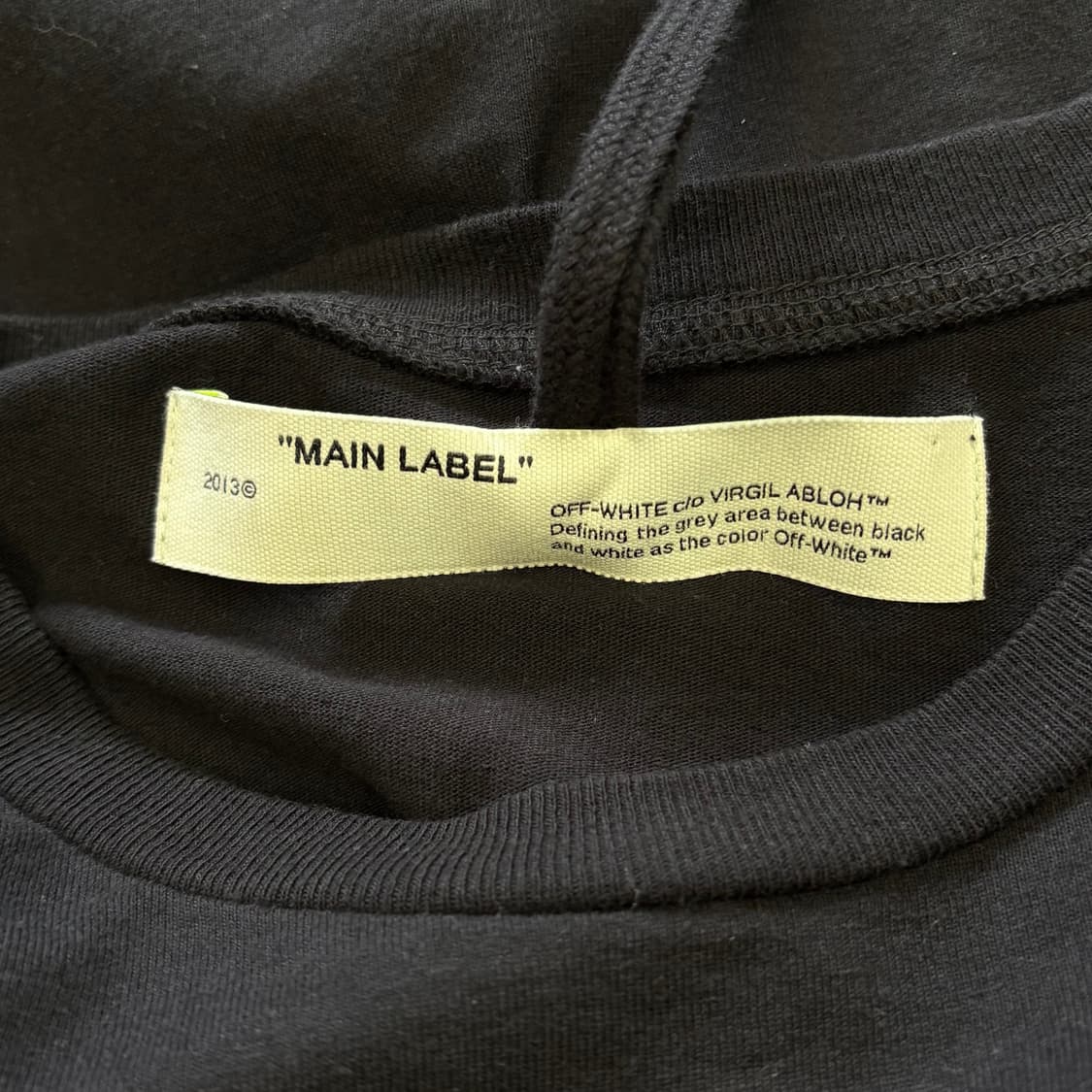 M 오프화이트 블랙 반팔티셔츠 상품이미지4