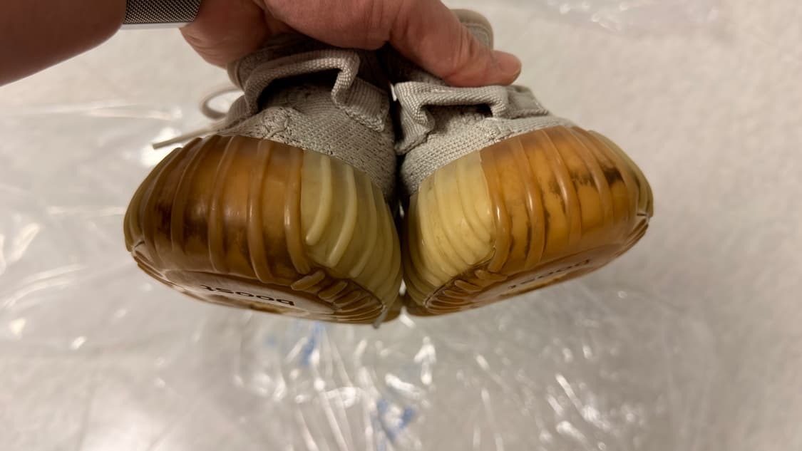 아디다스 이지부스트 세서미 상품이미지4