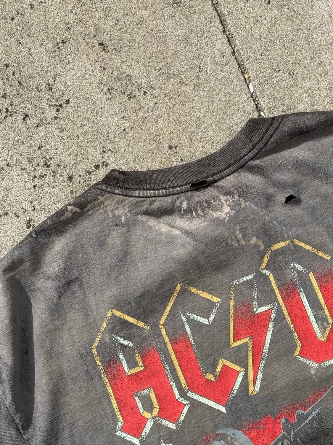 (빈티지 페이딩) 페이디드 디스트레스드 ACDC 반팔티 상품이미지4