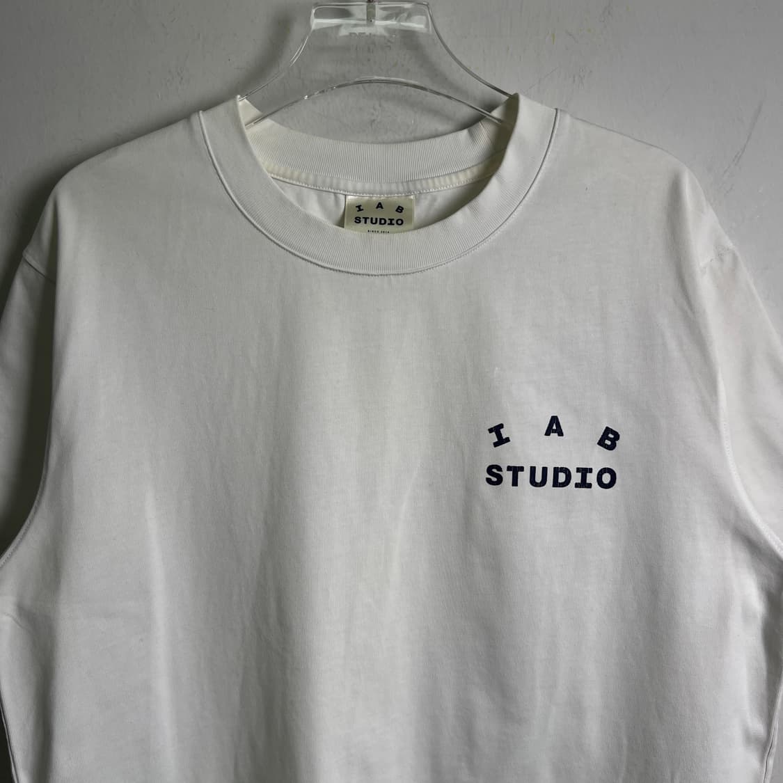 아이앱 스튜디오 화이트 반팔 티셔츠 M 상품이미지4