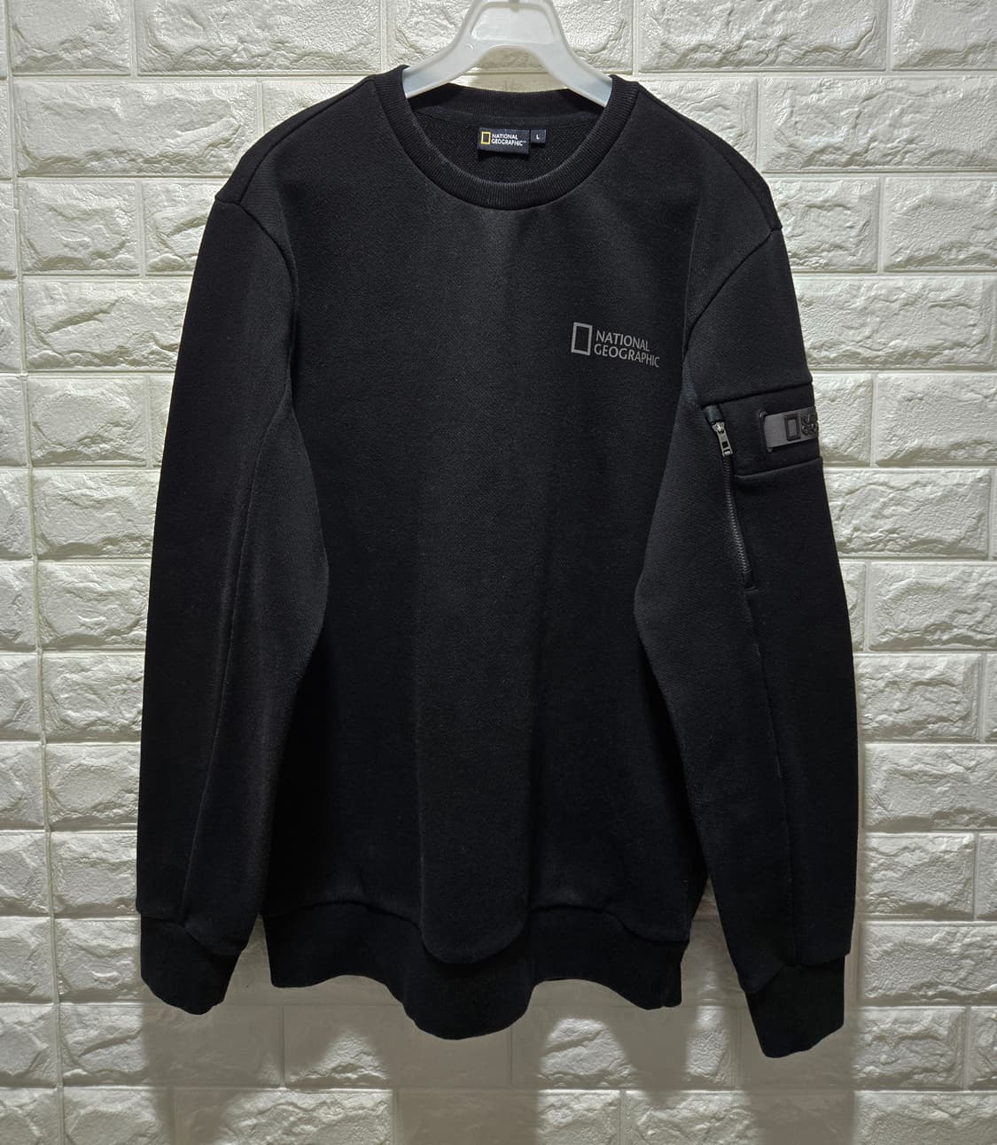 내셔널지오그래픽 카니 스몰로고 약기모 맨투맨 100 상품이미지1