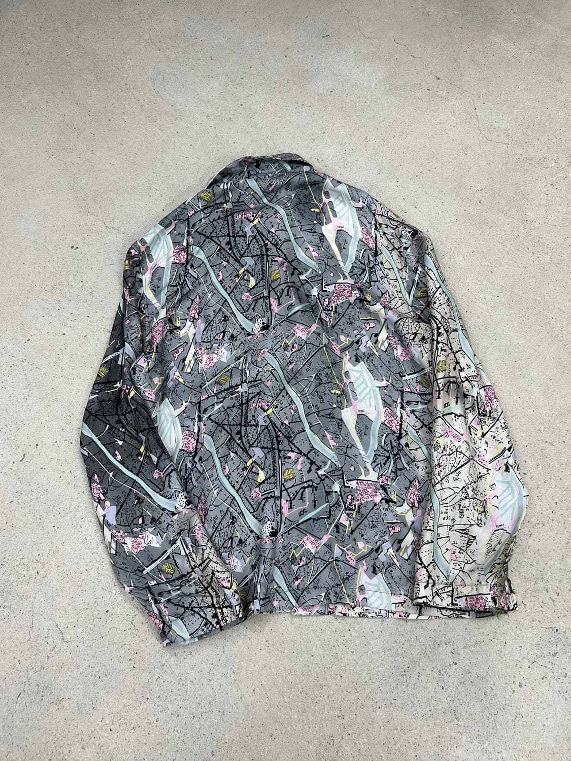 펜디 맵 프린팅 실크 셔츠  상품이미지4