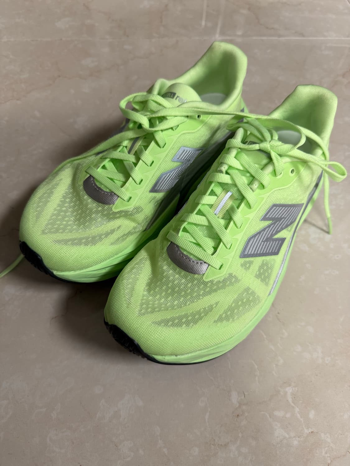 뉴발란스 퓨어셀 레벨 v5 와이드 상품이미지1