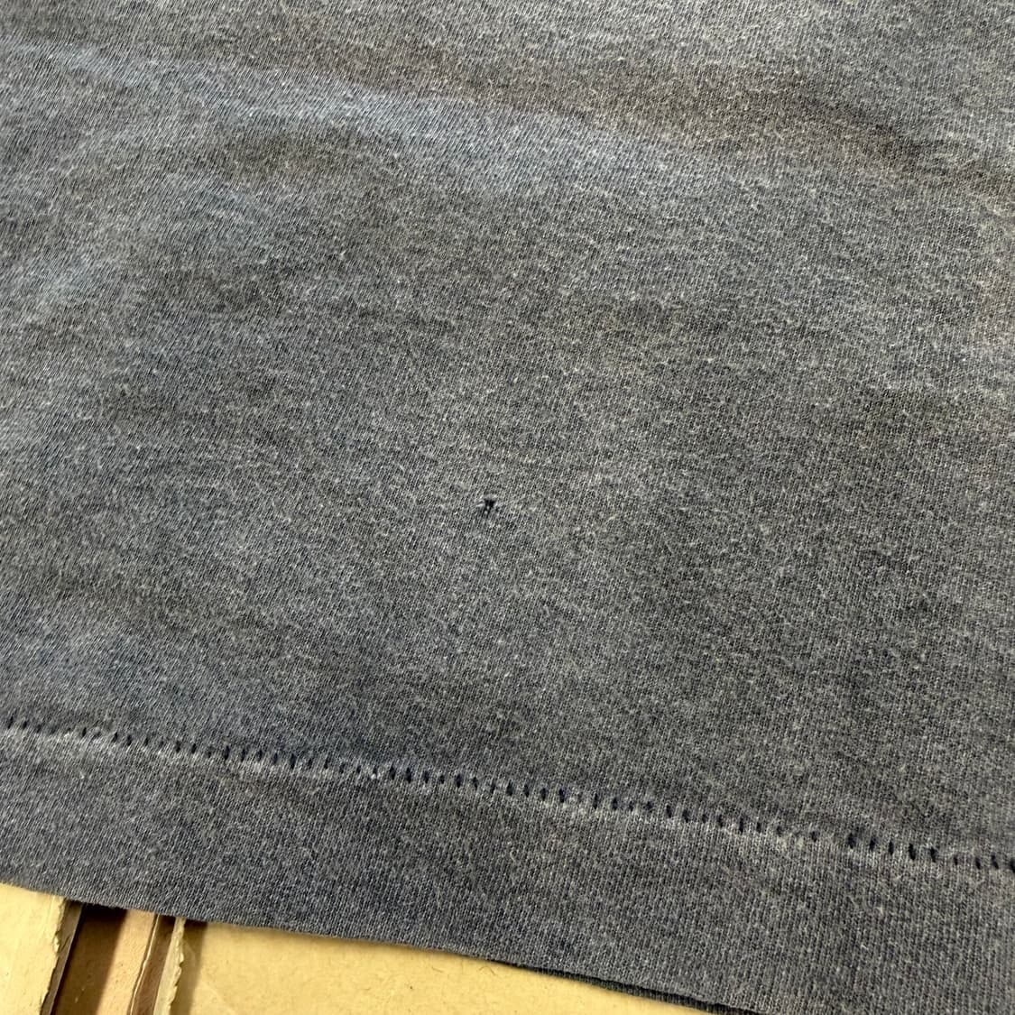 90s Vintage Sun Faded Blank Pocket Tee 상품이미지9