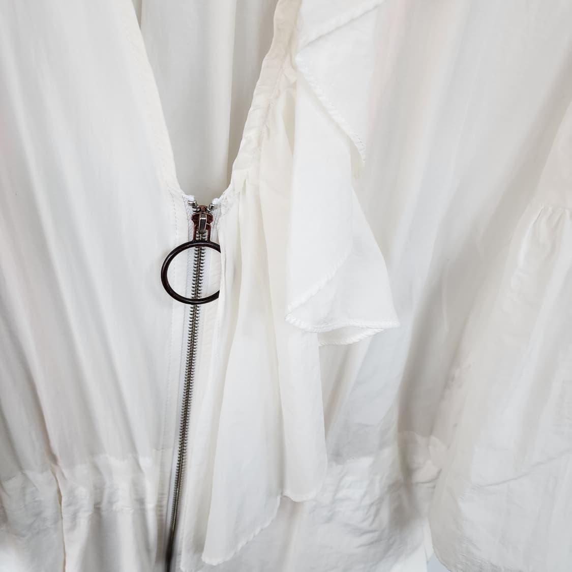 쥬시쥬디 화이트 롱 셔츠형 자켓 상품이미지6