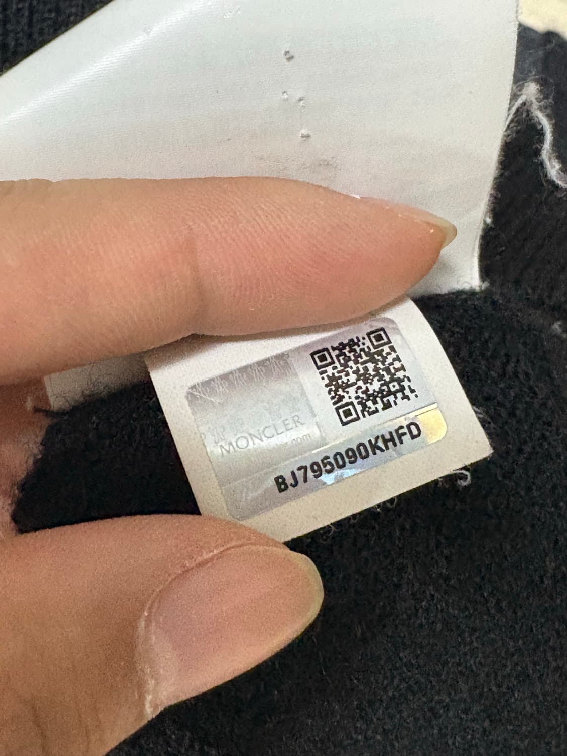 몽클레어 암패치 라운드 니트 티셔츠 상품이미지5