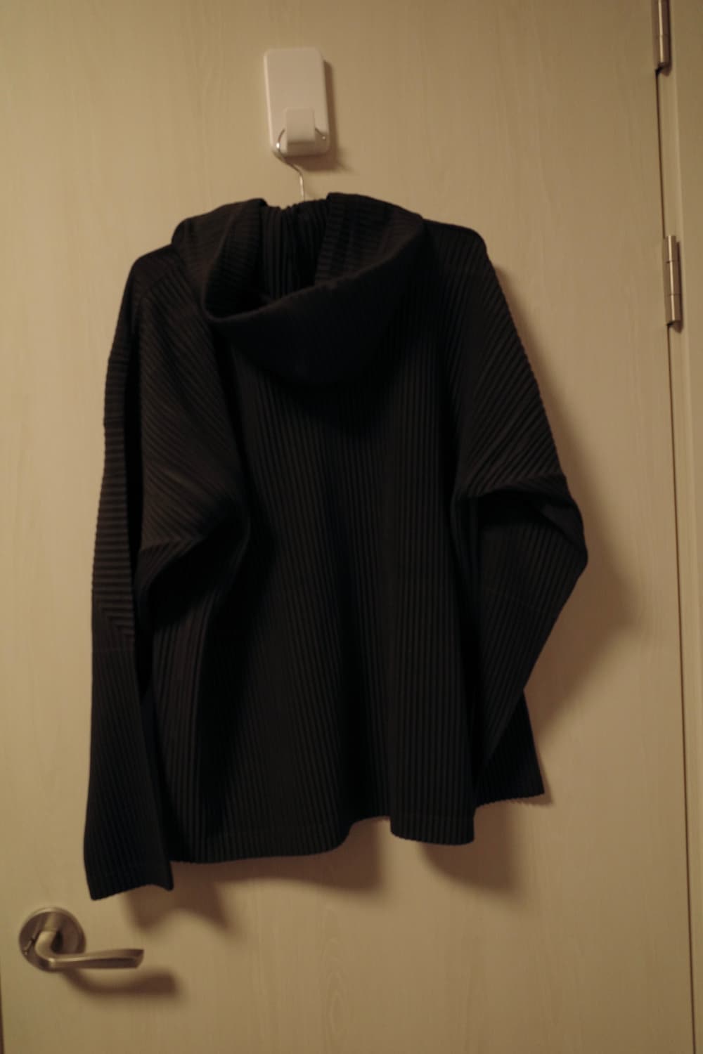 [3]이세이미야케 옴므플리세 후드집업 상품이미지2