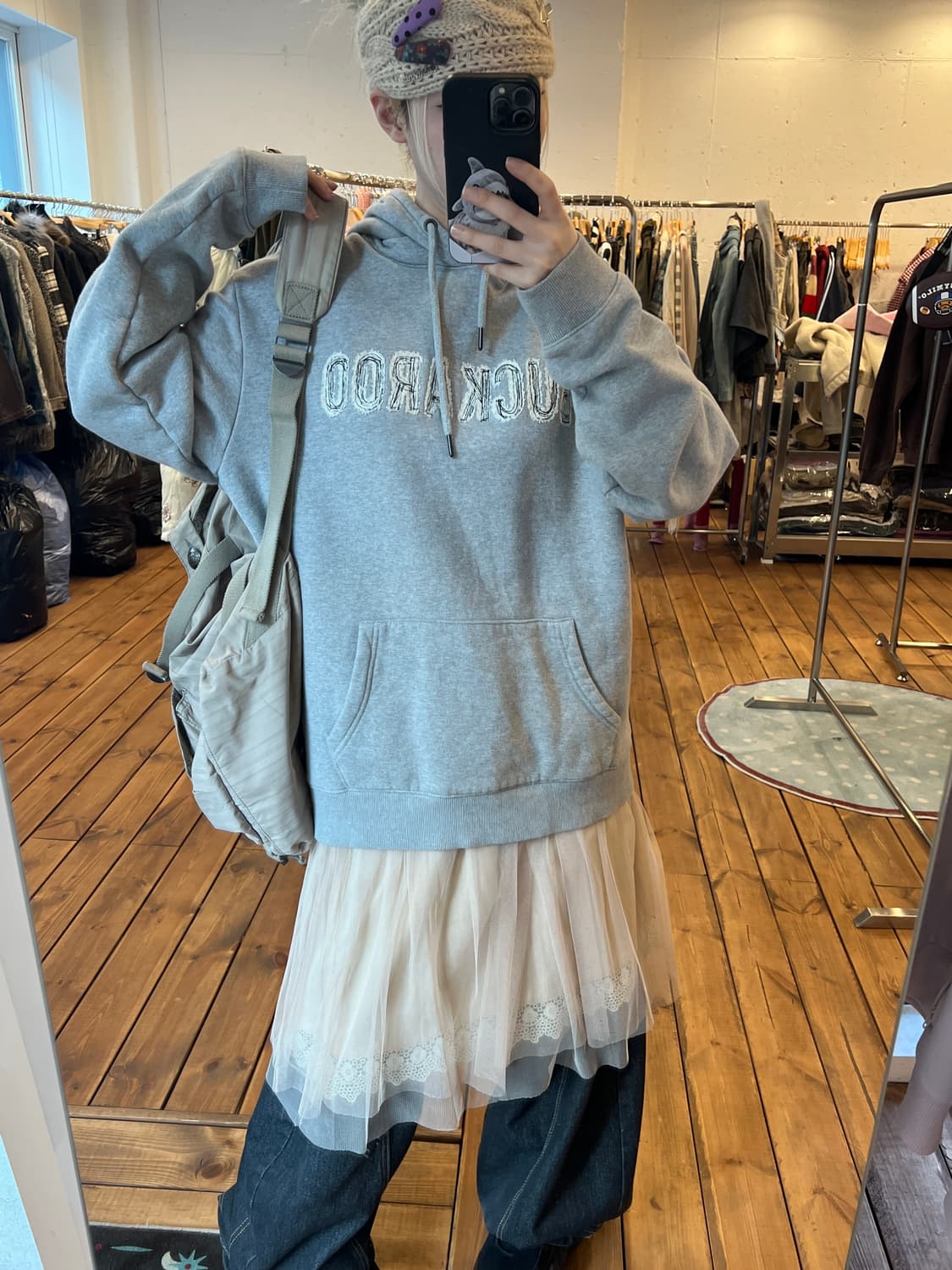 버카루 그레이 후드티 상품이미지4