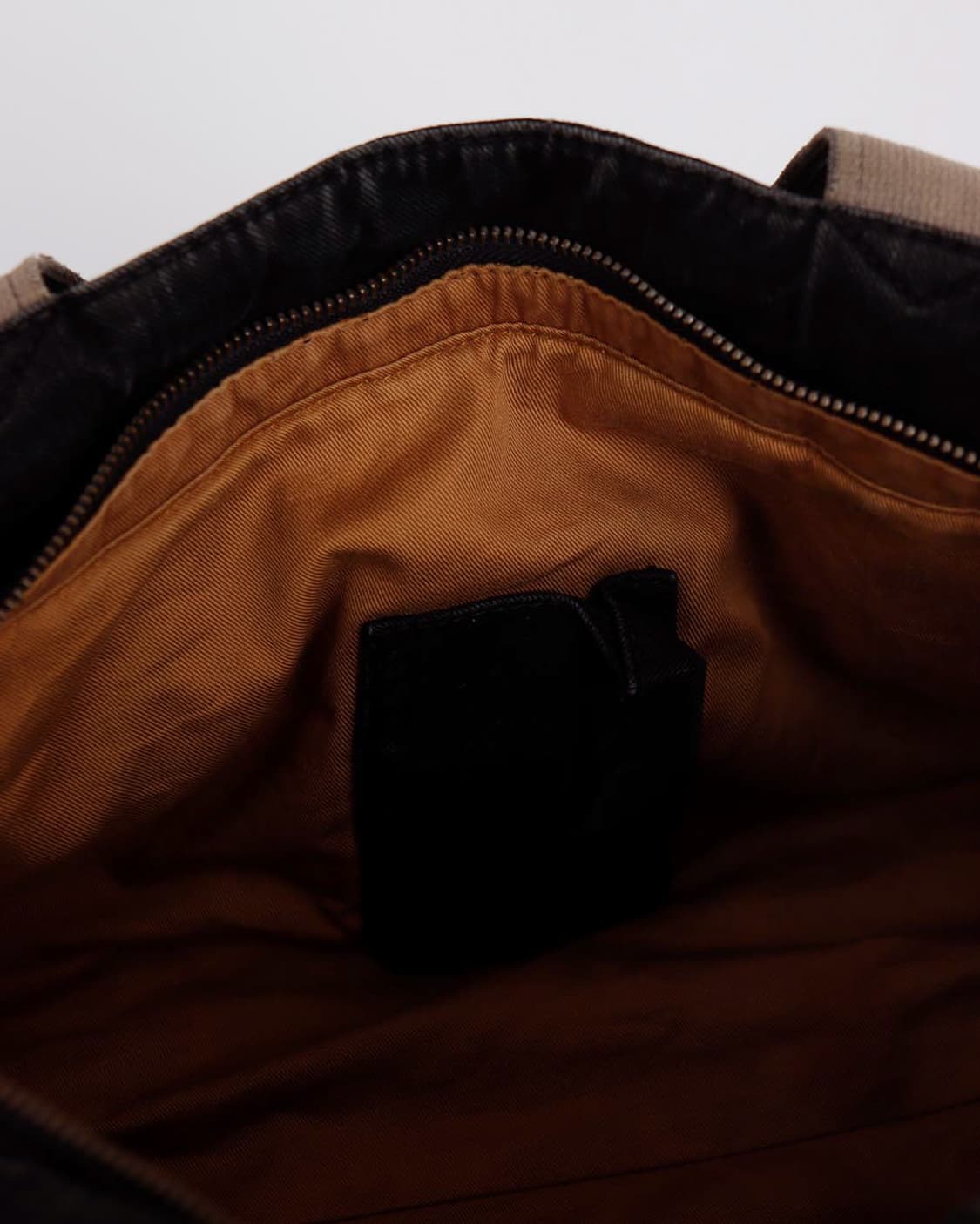 [DIESEL] 워시드 블랙 데님 숄더 백 상품이미지10