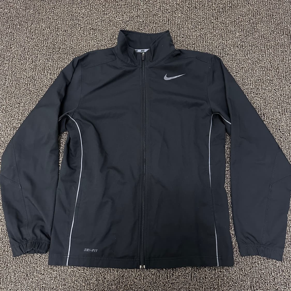 NIKE 나이키 드라이핏 바람막이 자켓 블랙 95(M) 상품이미지1