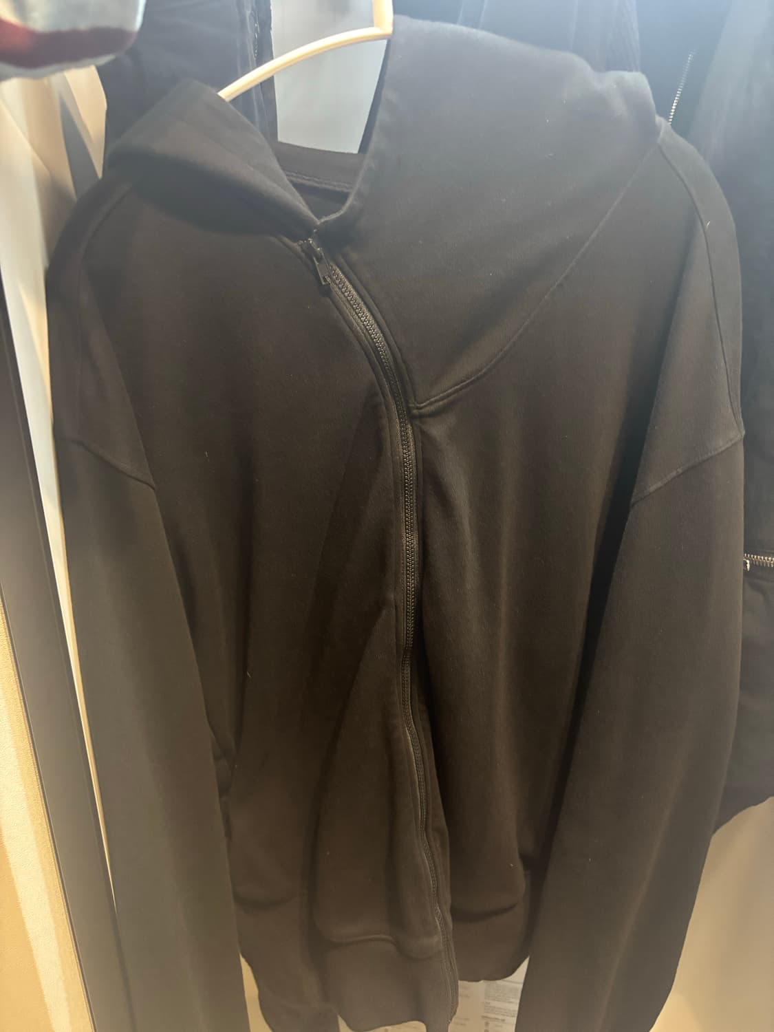 ee 누마레 커브드 후드집업 상품이미지2