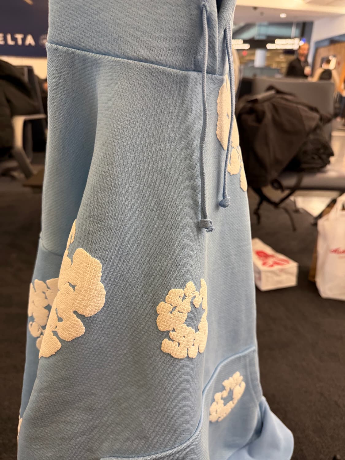 데님티어스 라이트 블루 후드 뉴욕매장 상품이미지2