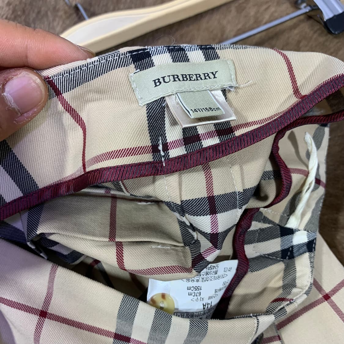 버버리 백화점판 여성 미니스커트 판매합니다  상품이미지4
