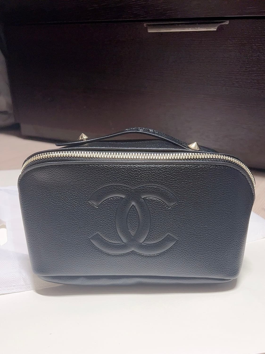 샤넬 큰 화장품 파우치 겸 핸드백 상품이미지2