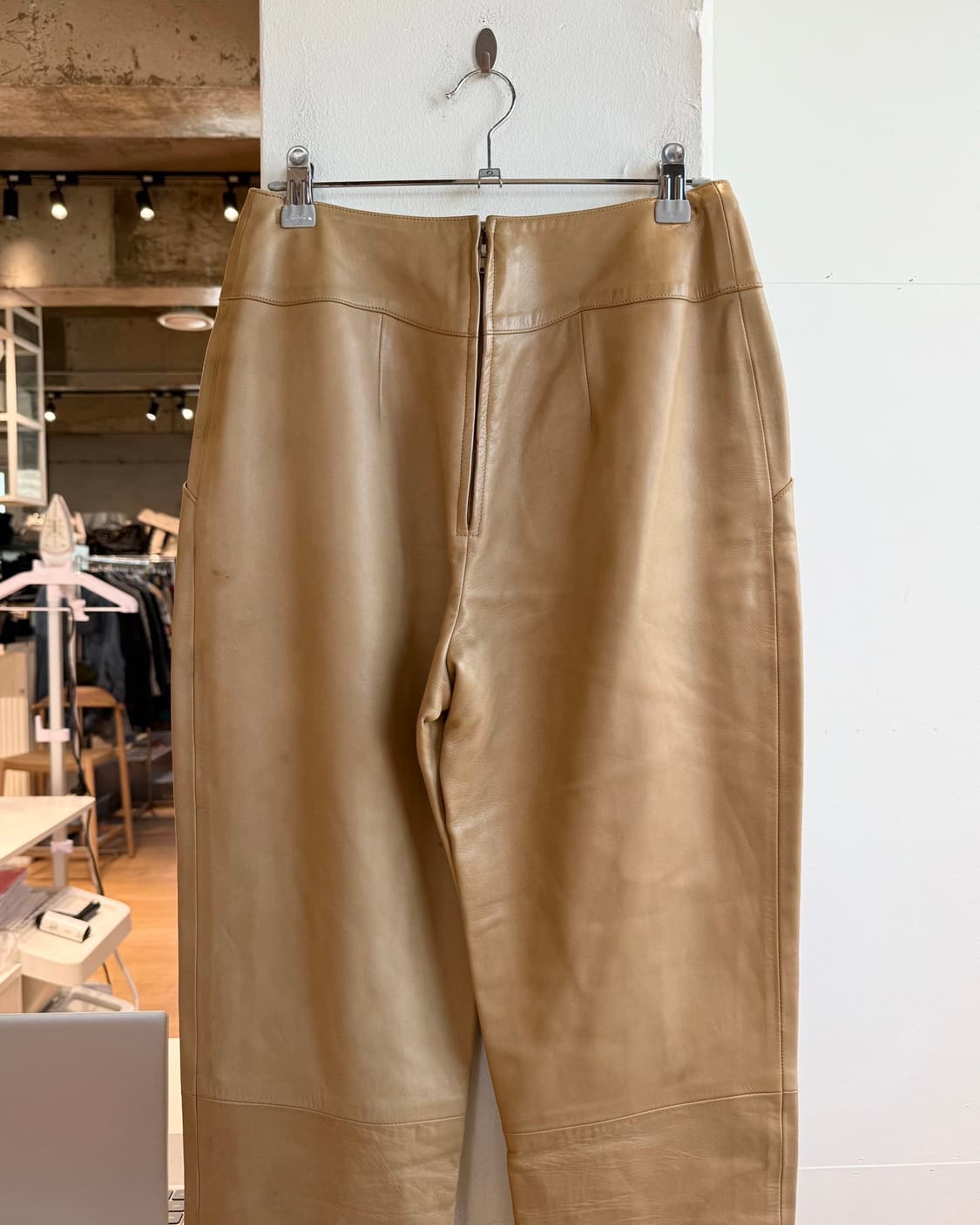 샤넬 베이지 램스킨 레더 팬츠  상품이미지6