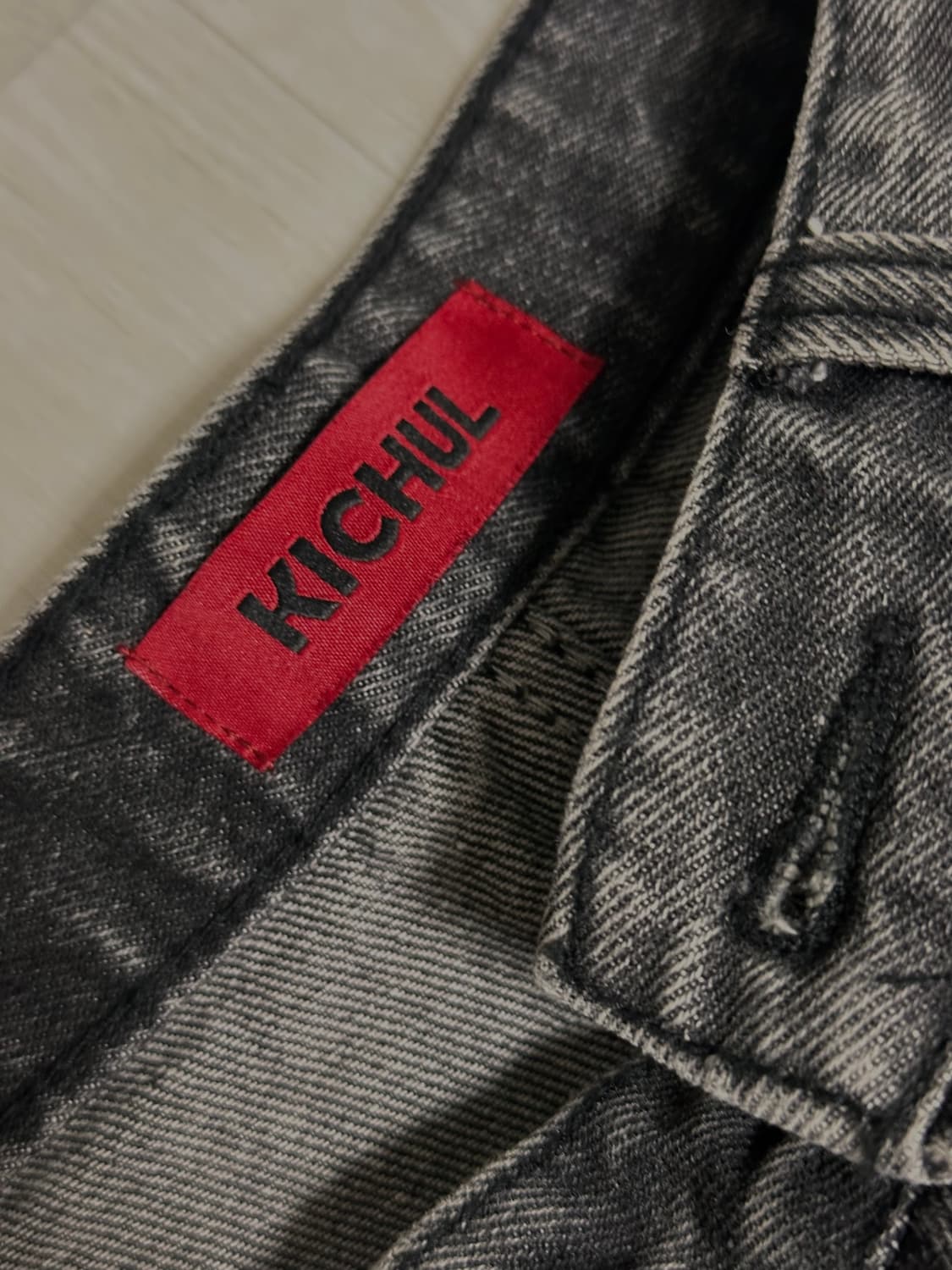 기철 BALLOON FIT DENIM PANTS (WASHED GREY) 상품이미지1