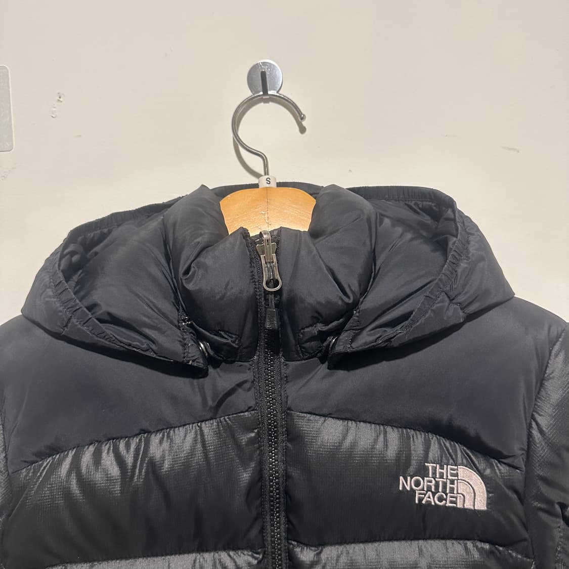 노스페이스 후드 패딩 상품이미지2