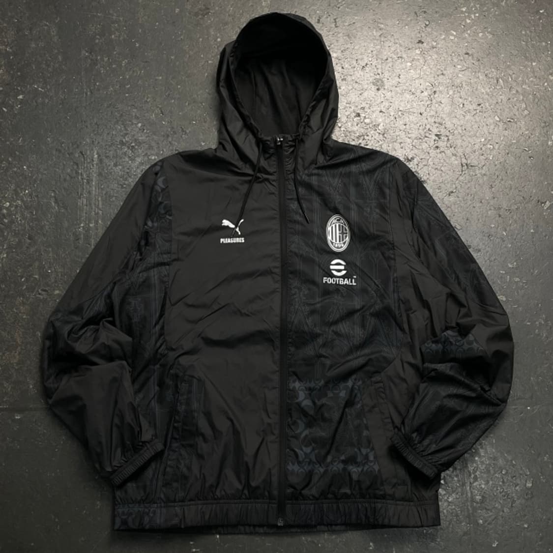 100 푸마 x 플레져스 AC밀란 프리매치 바람막이  상품이미지1