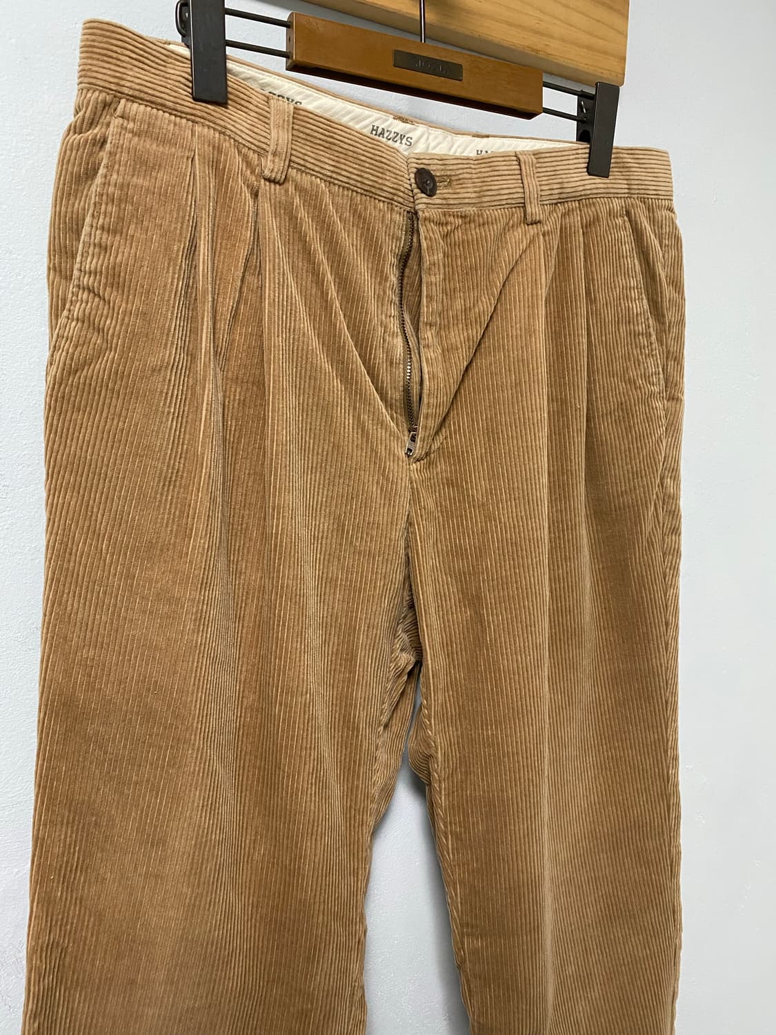 헤지스 / 코듀로이 골덴 브라운 투턱 팬츠 / 32-33 상품이미지3