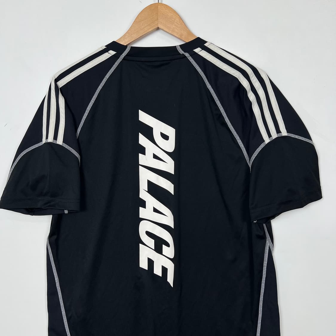 PALACE 팔라스 아디다스 기능성 반팔티 상품이미지2
