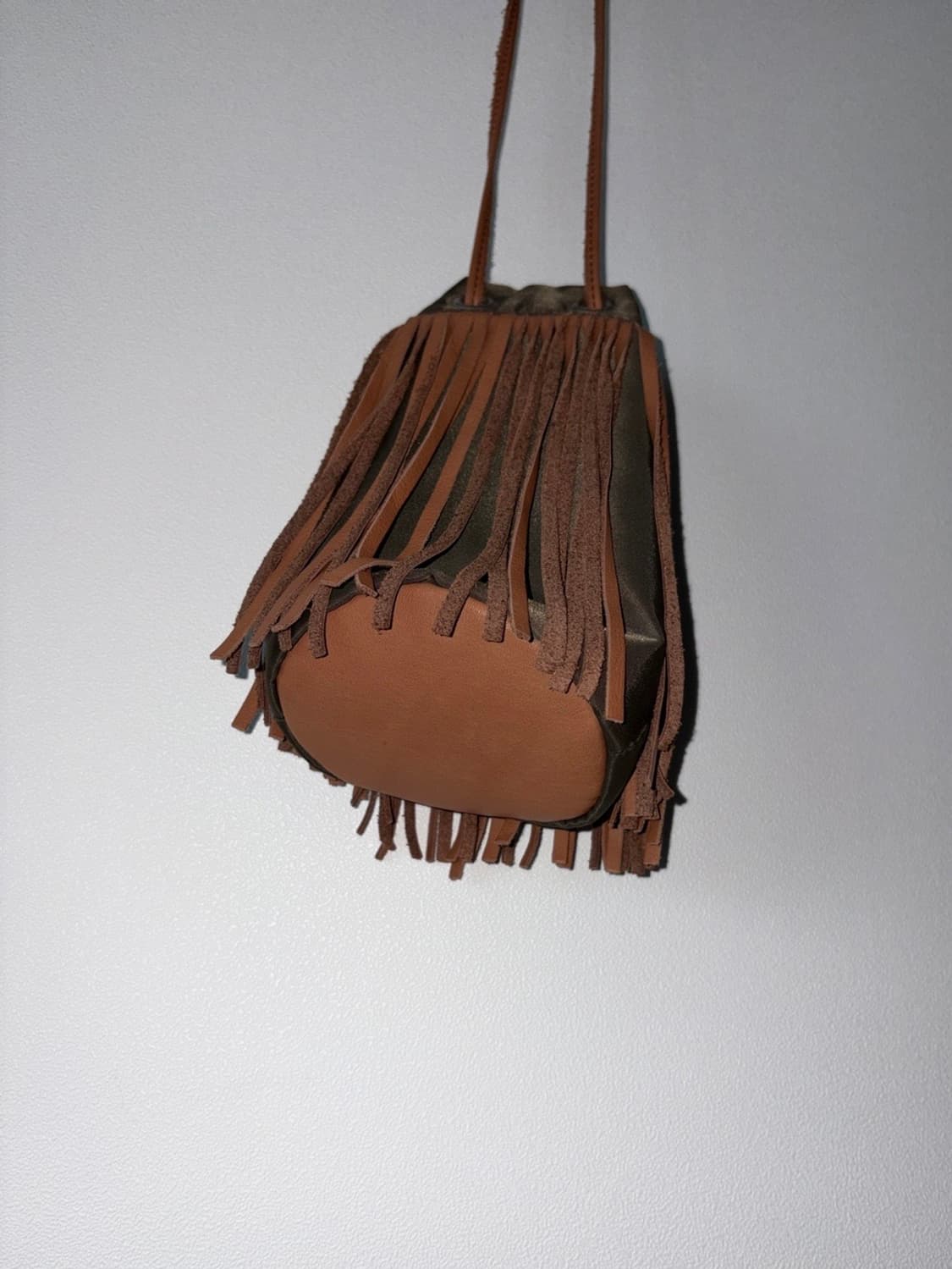 [hobo] cow leather fringe drawstring bag 상품이미지10