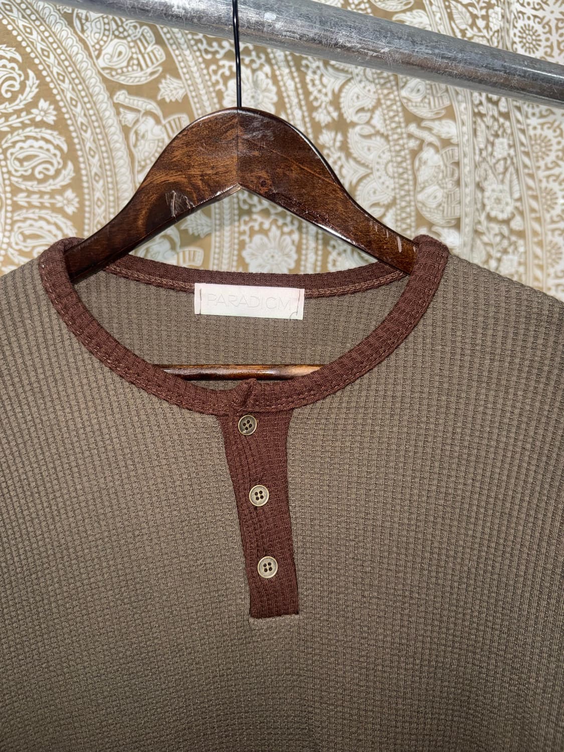 헨리넥 와플 핑거홀 긴팔 티  상품이미지4