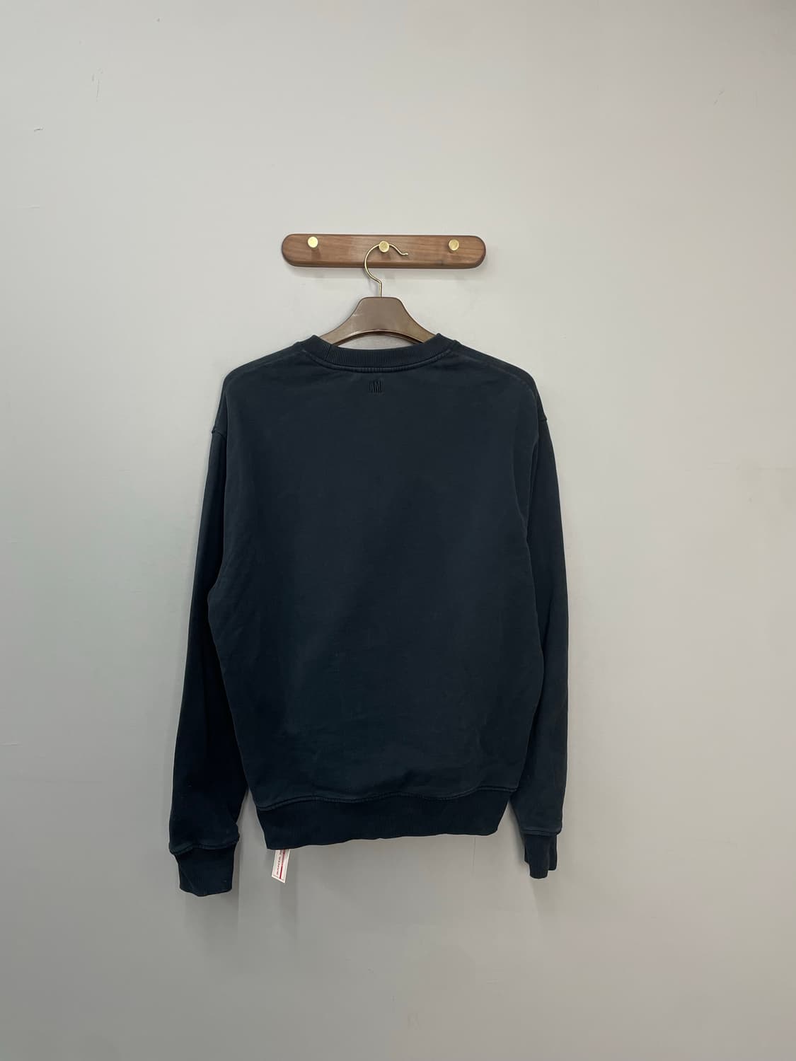 아미 하트로고 블랙 맨투맨 H1893 상품이미지4