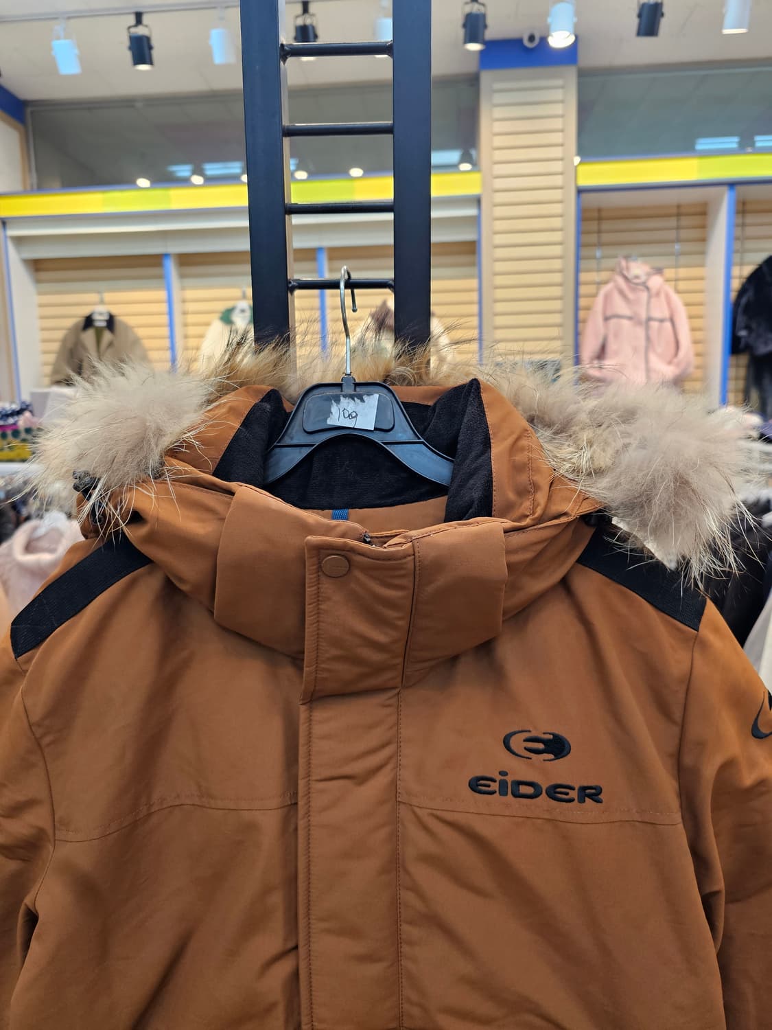 No.109 아이더 스투키 숏패딩M 상품이미지2