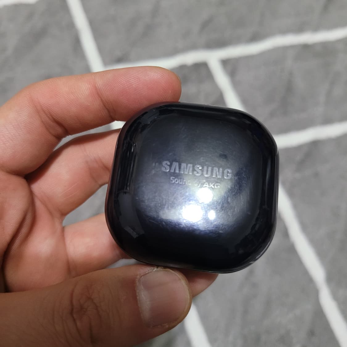 정품 삼성 갤럭시 버즈 라이브 블랙 SM-R180 상품이미지2