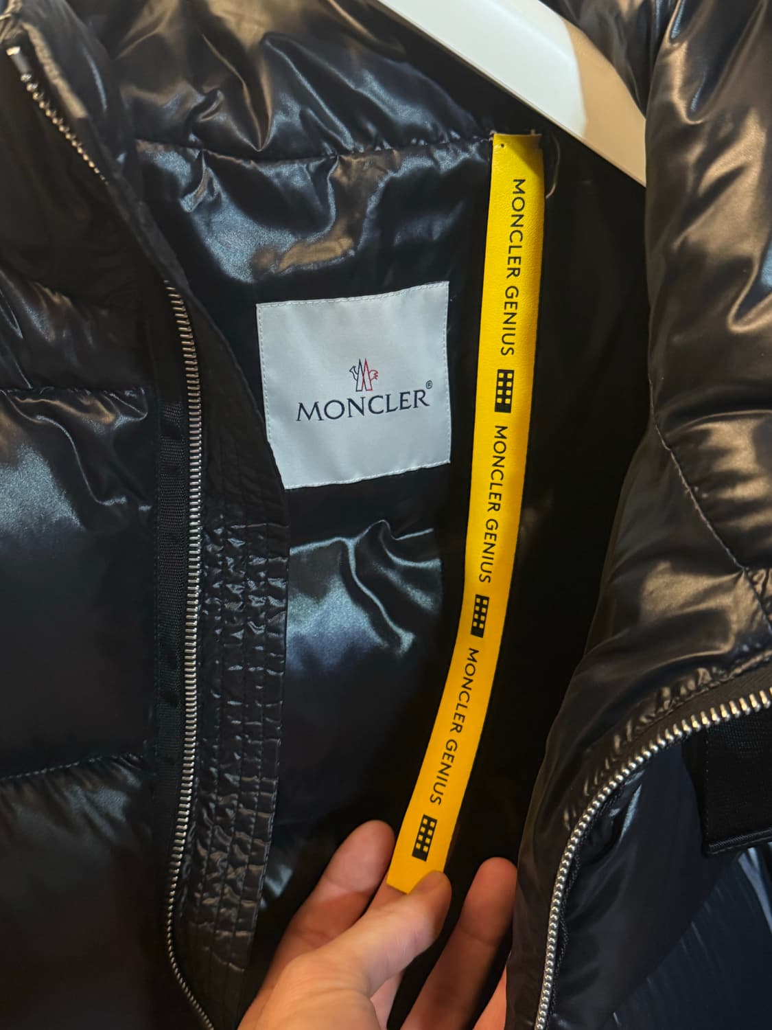 몽클레어 알릭스 알몬드 패딩 3사이즈 상품이미지6