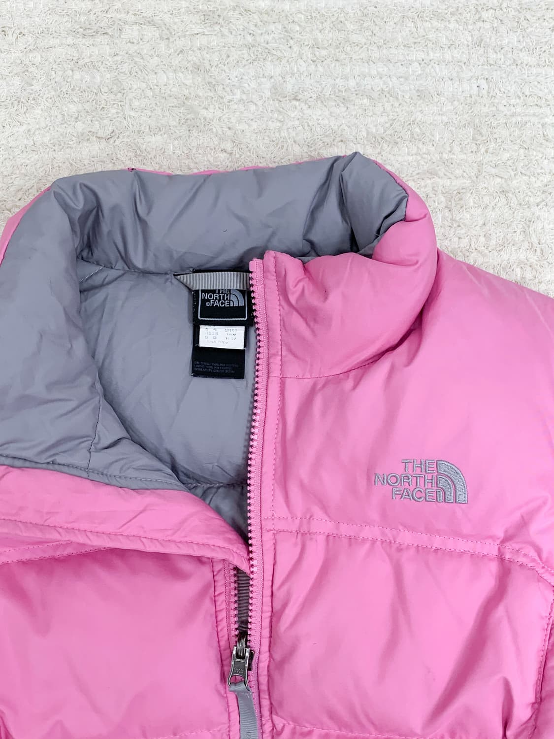THE NORTH FACE Light Pink Puffer Jacket 상품이미지2