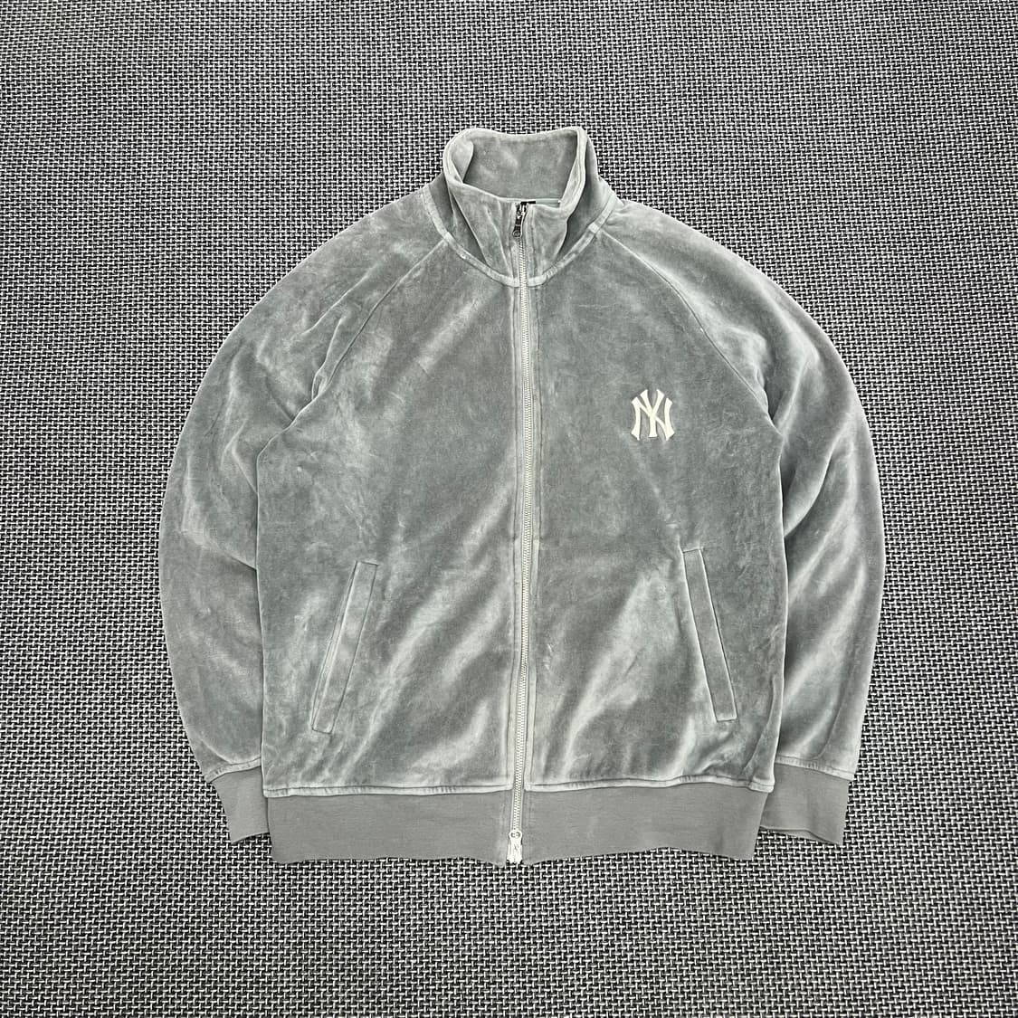 엠엘비 그레이 벨벳 집업 상품이미지1