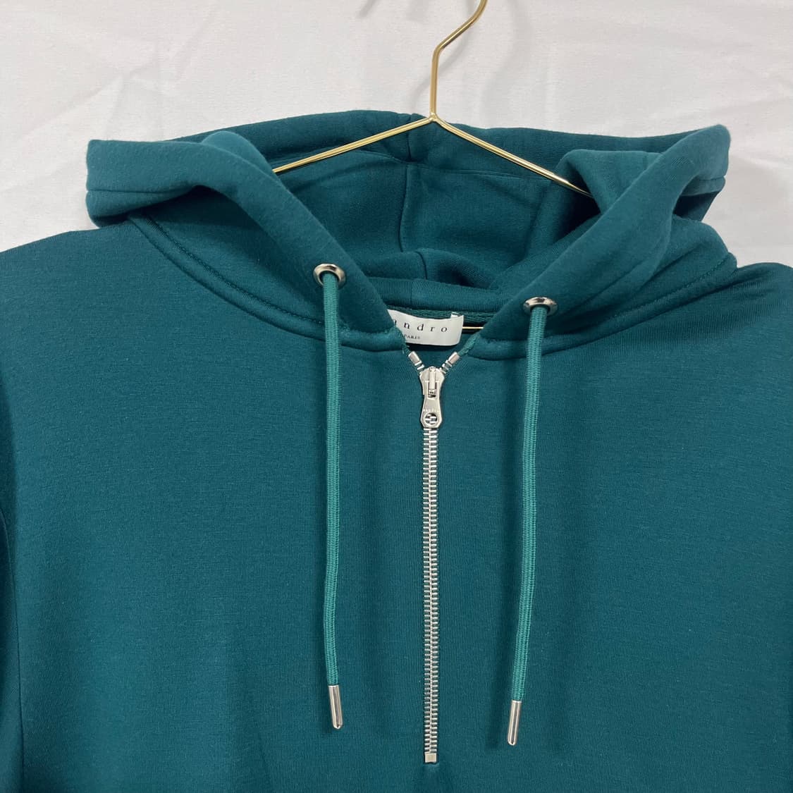 산드로(SANDRO) 레이어드 플리츠 후드 원피스 상품이미지4