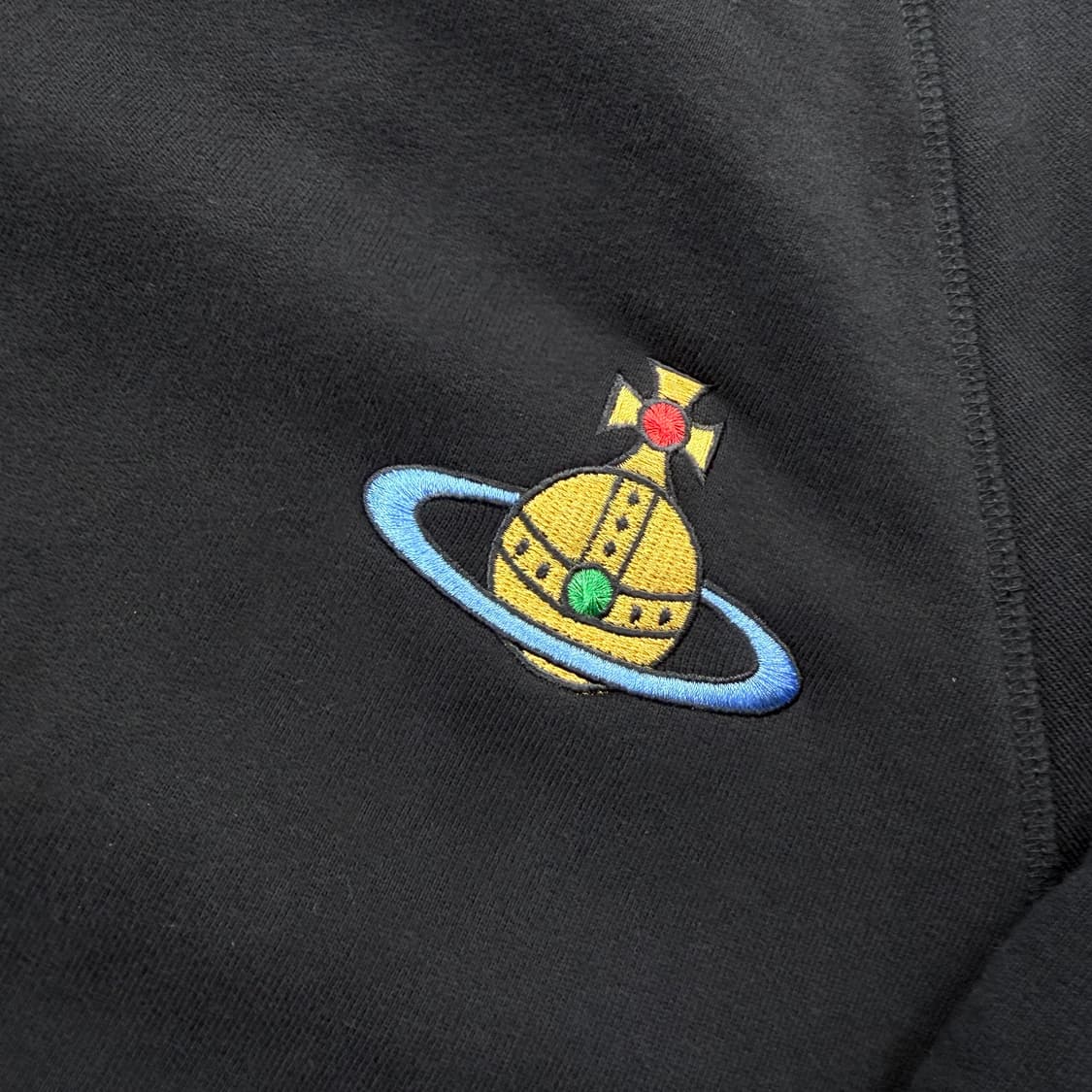 비비안웨스트우드 ORB 자수로고 크롭 맨투맨 상품이미지3