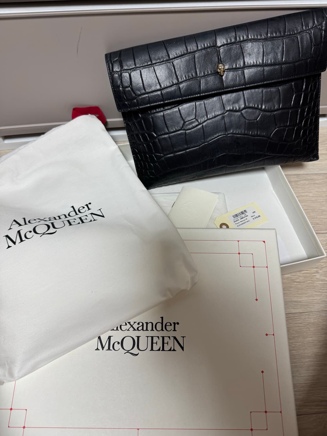 알렉산더 맥퀸 블랙 악어 패턴 클러치 상품이미지4