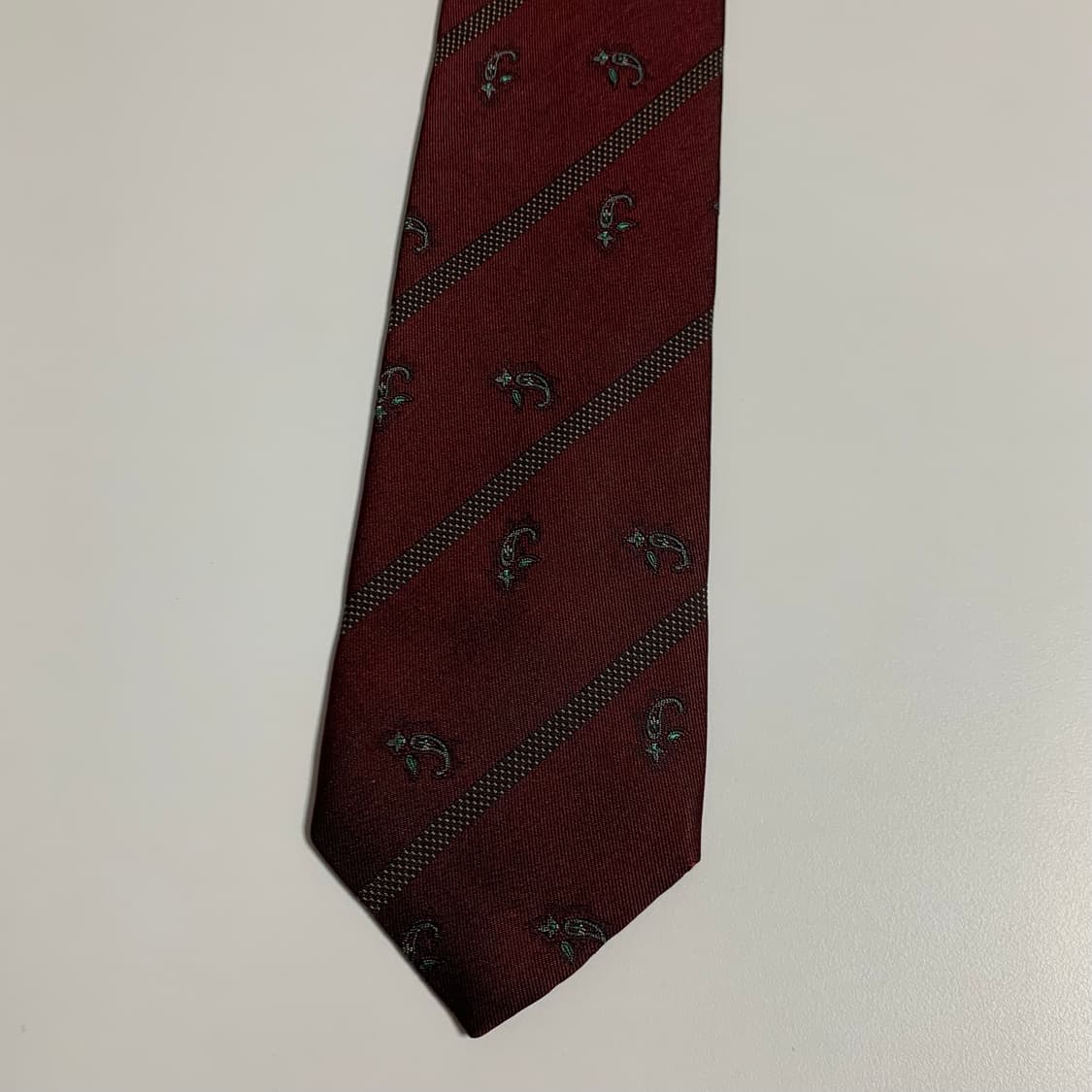 입생로랑(YSL) 페이즐리 슬림넥타이 명품 100실크 정장룩 코디 상품이미지10