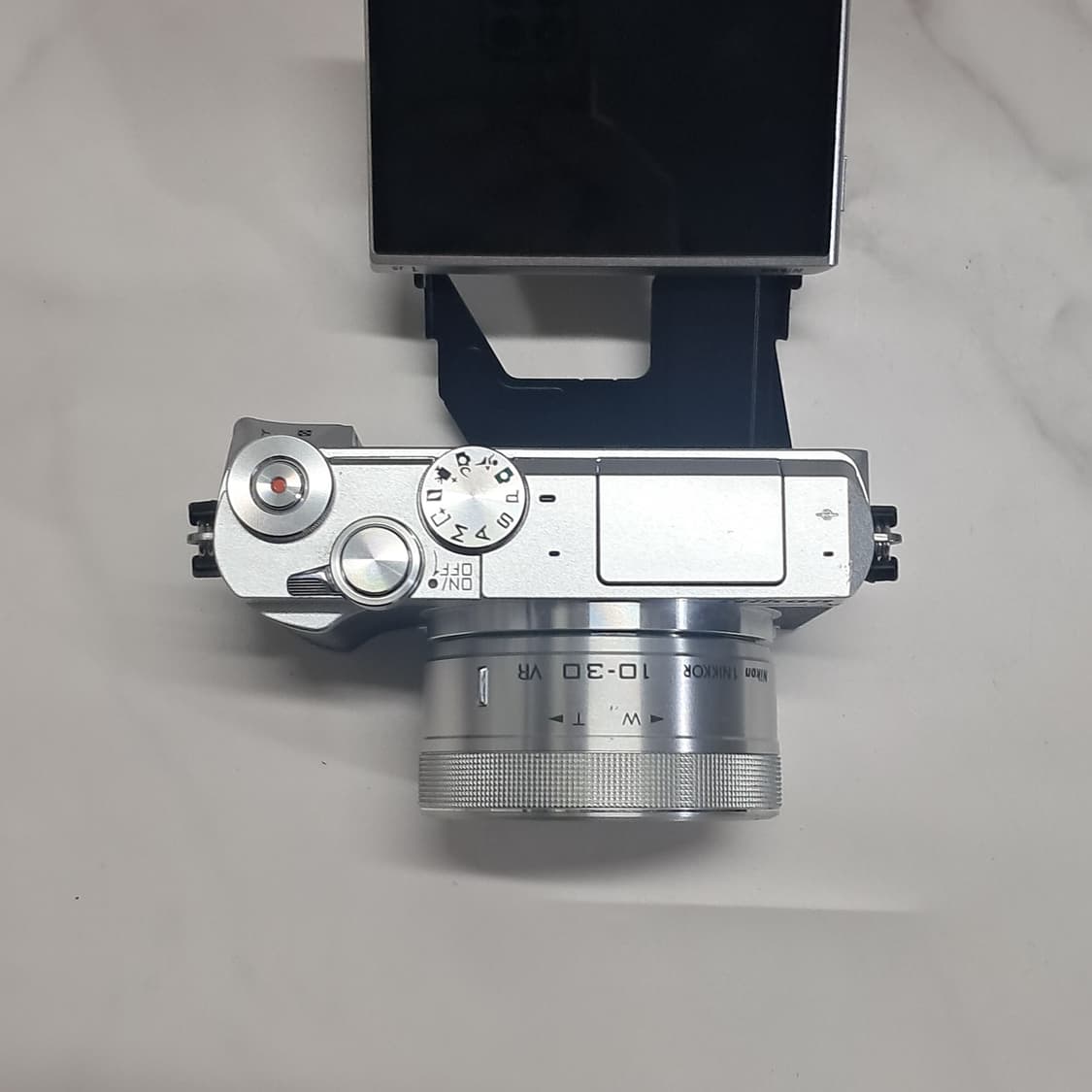 블핑지수&풀박스) Nikon1 J5 미러리스 /10-30mm 렌즈 상품이미지6