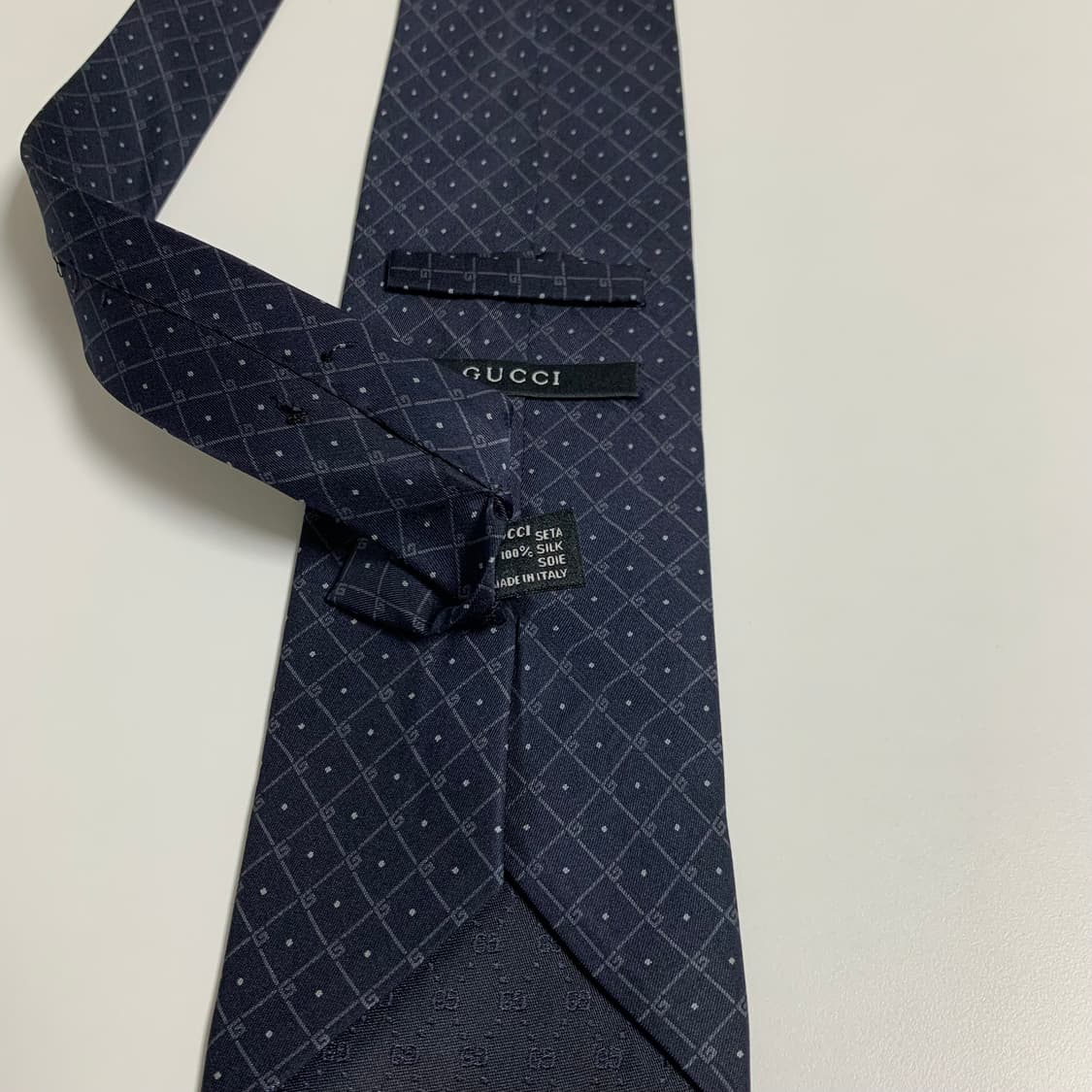 구찌(GUCCI) 블랙컬러 GG스몰로고 모노그램 명품넥타이 A등급 상품이미지6