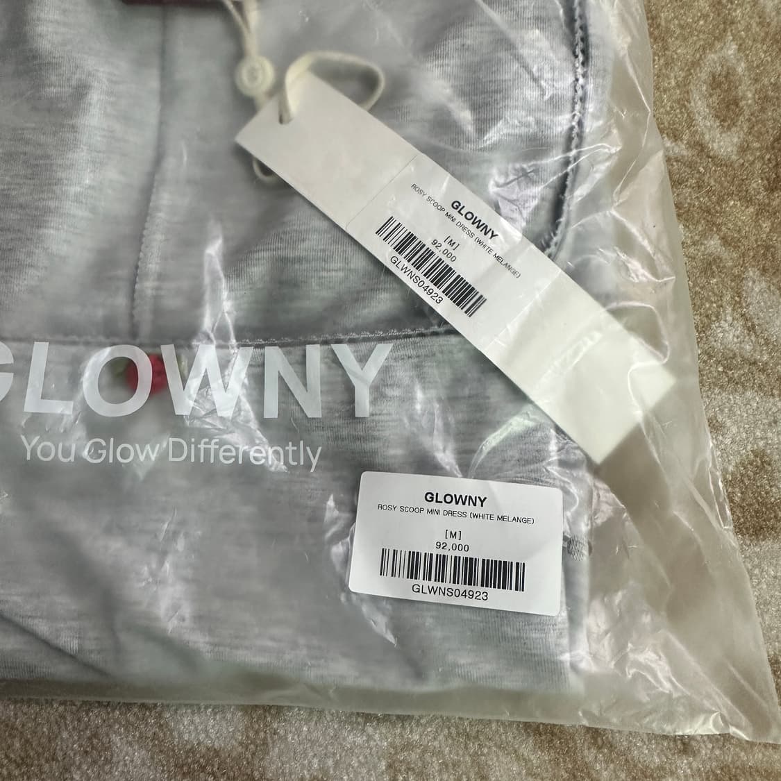 [새상품 택o] 글로니 스쿱 미니 드레스 M 상품이미지3
