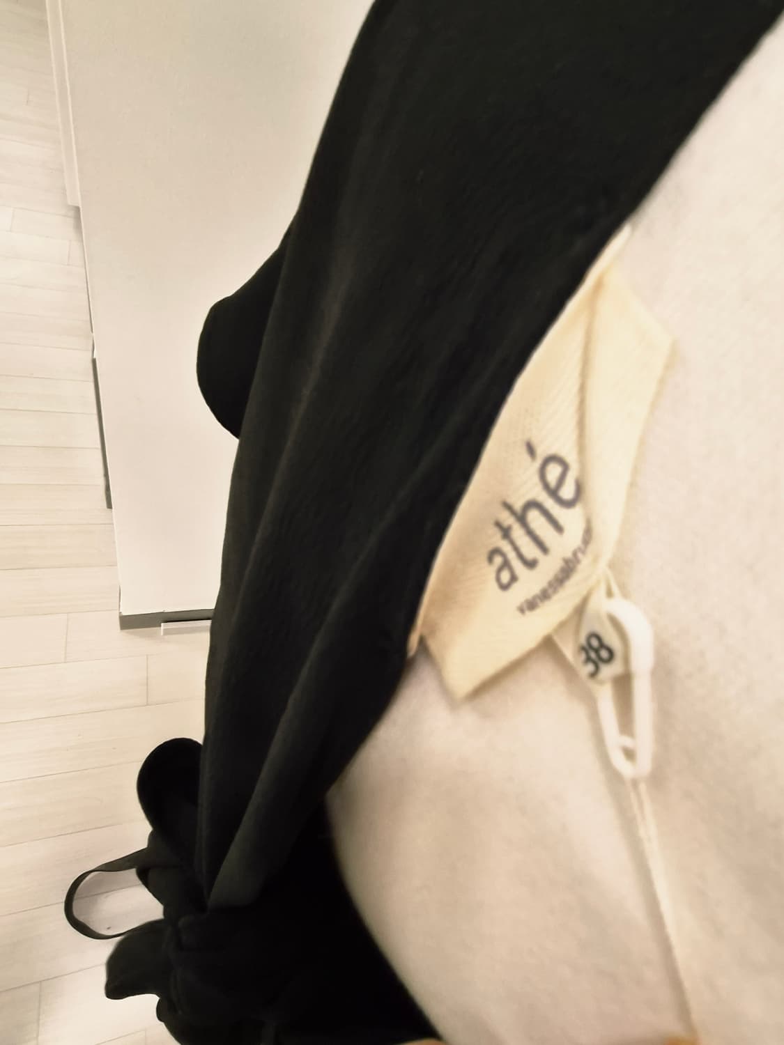 택있는새상품 아떼 바네사브루노백리스 리본 디테일 드레스입니다 상품이미지5