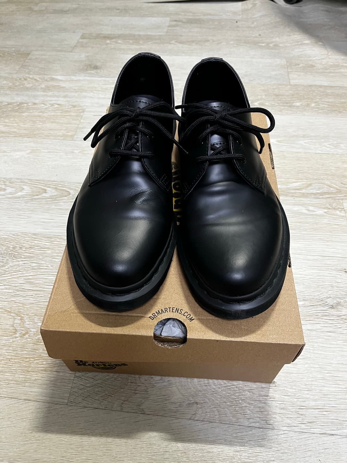 닥터마틴 1461 모노 상품이미지1