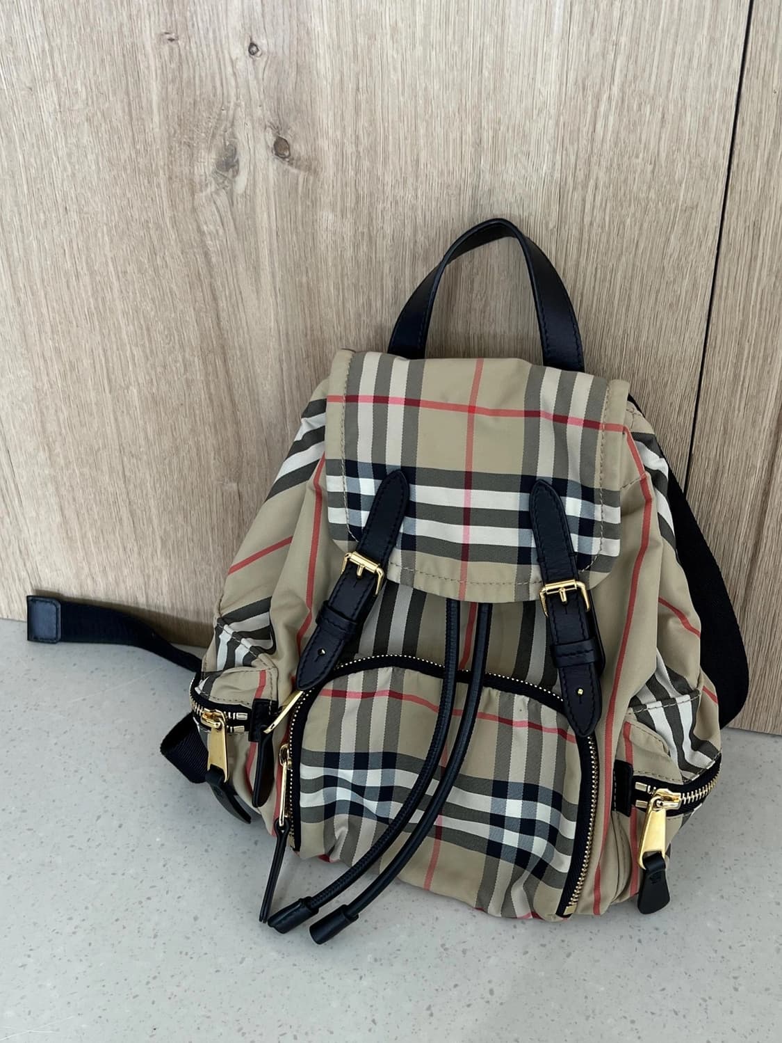 버버리백팩 상품이미지1