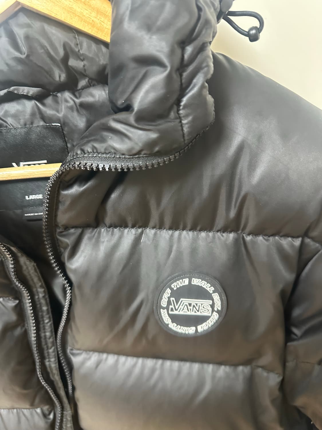 L) 반스 블랙 패딩팝니다 상품이미지8