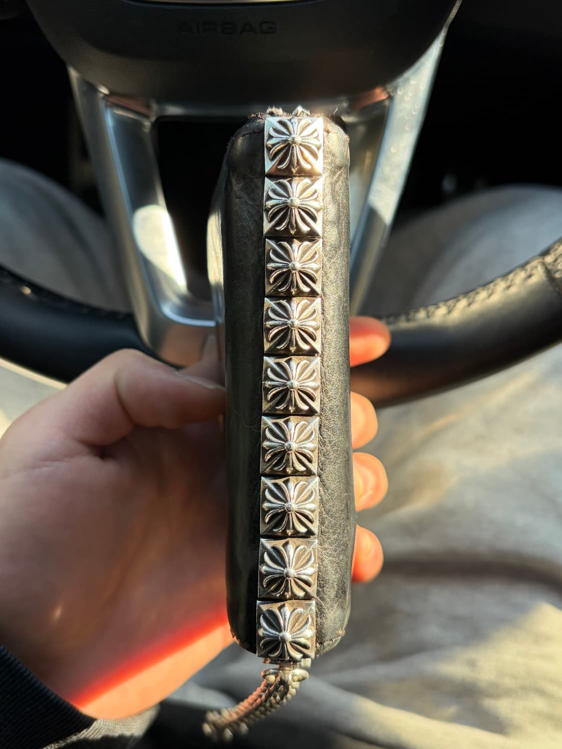 크롬하츠 피라미드 반지갑 상품이미지2