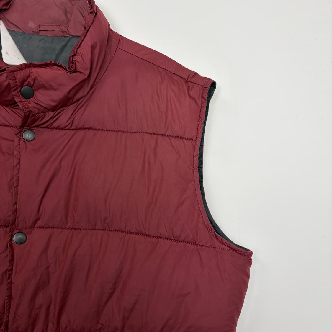 디젤 패턴 패딩 베스트 조끼 상품이미지3