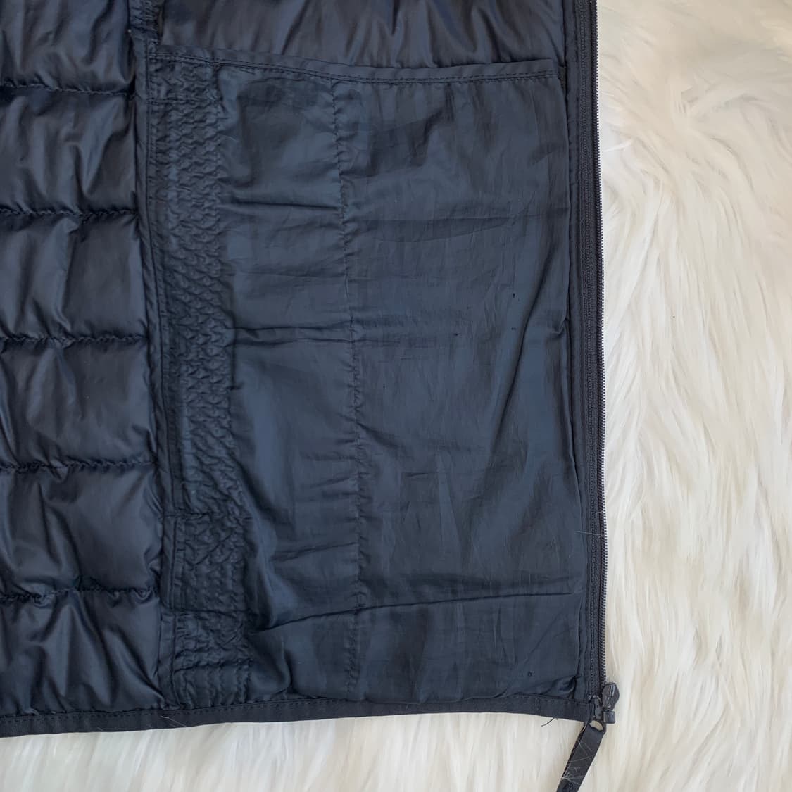 유니클로 남성 덕다운 경량 패딩 1832 상품이미지6