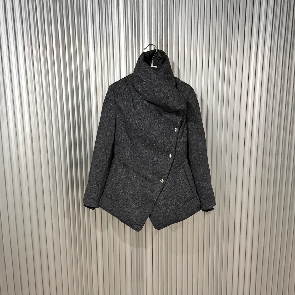 vivienne westwood puffer 상품이미지1