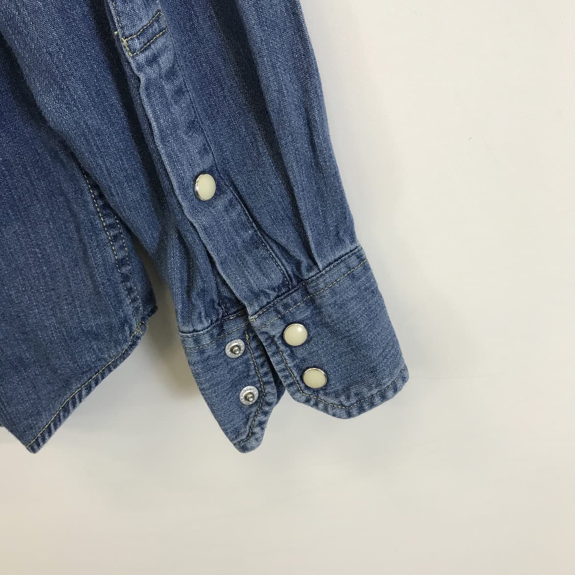 유니클로 웨스턴 데님셔츠 스냅단추 [L] 상품이미지4