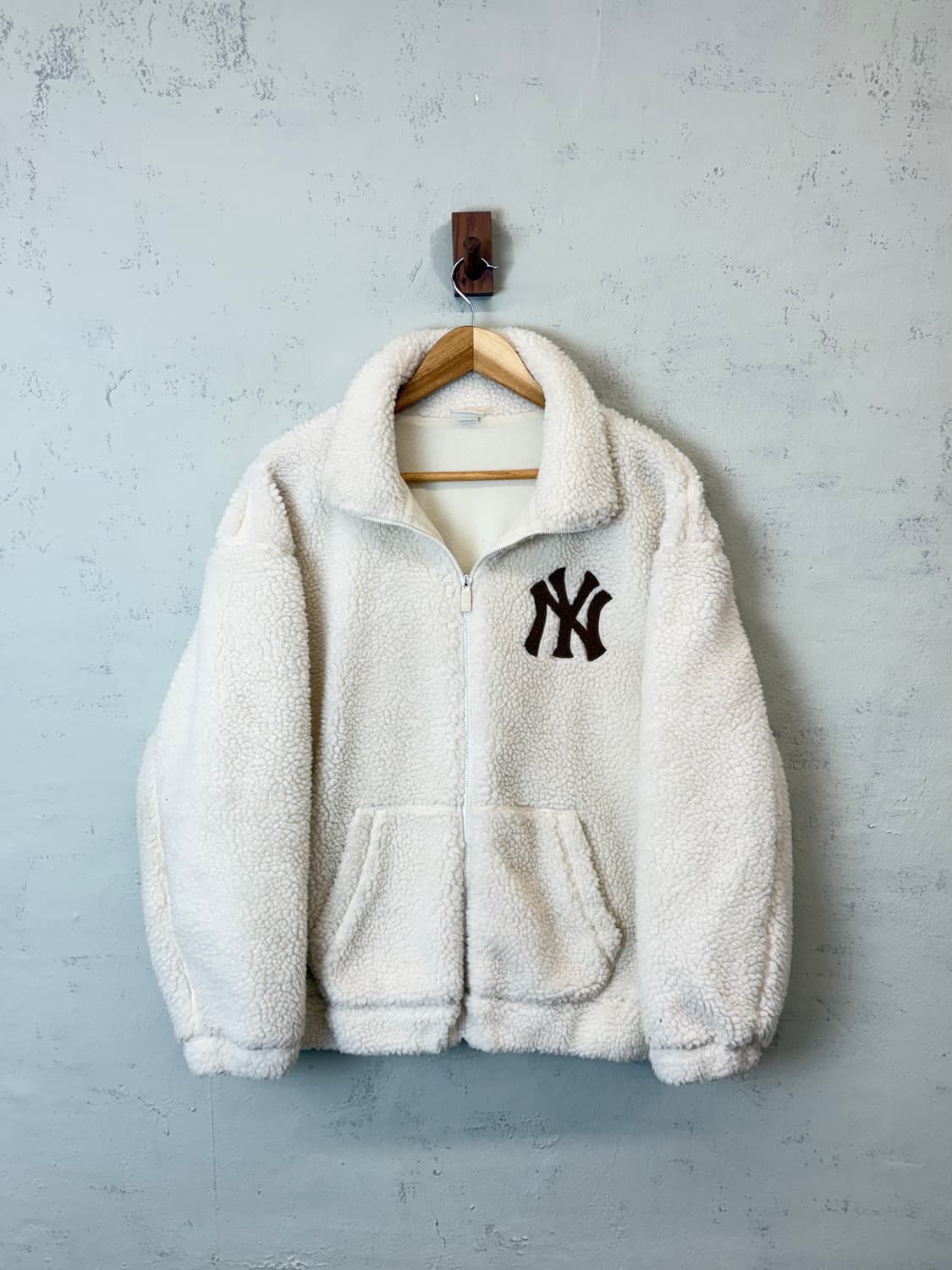 MLB 엠엘비 뉴욕양키즈 아이보리 쉐르파 자켓 상품이미지2